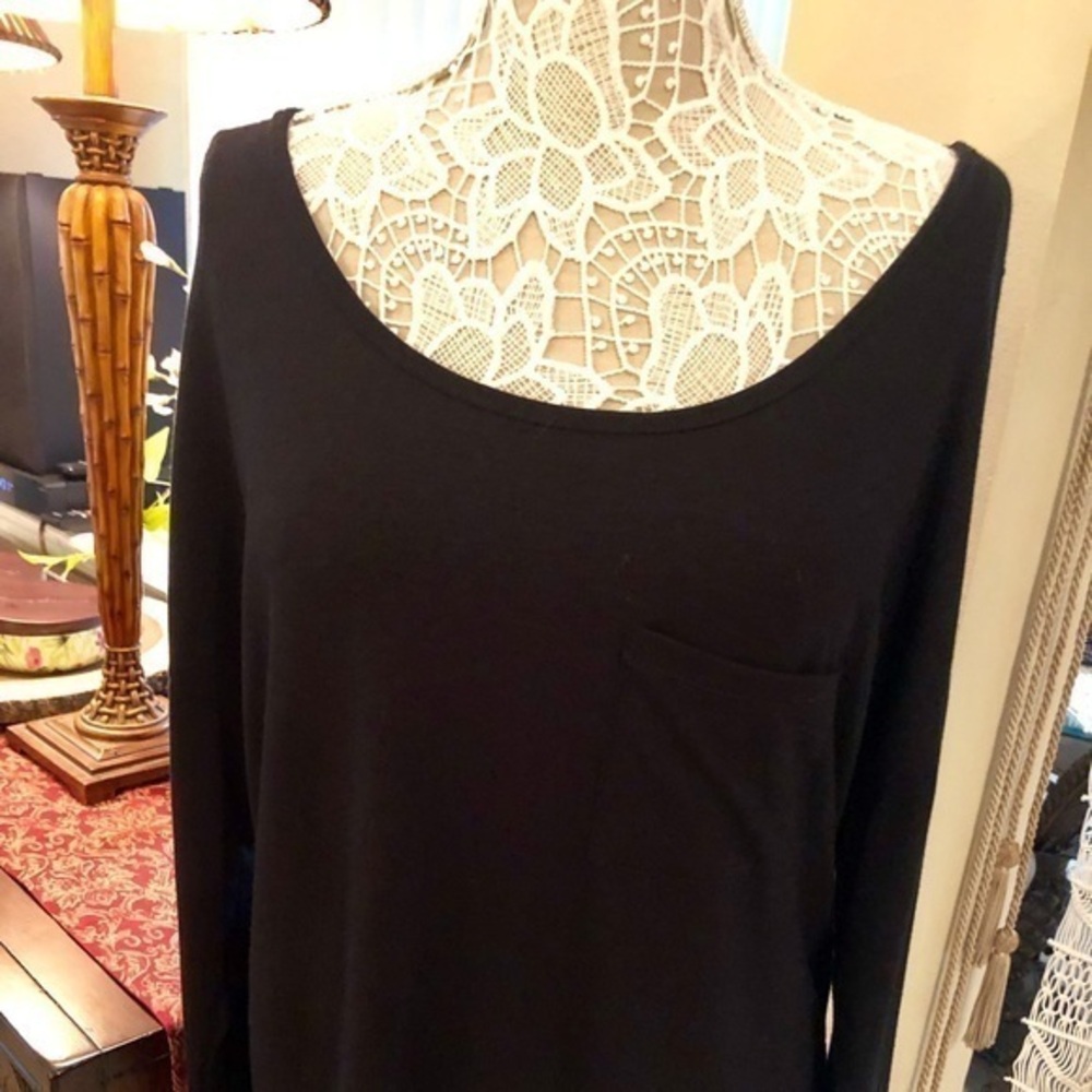 🌸CLEARANCE - Neiman Marcus Blouse - C31🖤💐